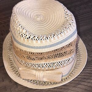Packable Straw Hat Sea Coast Vibe Pretty Bow. Cleaned and sanitized with Lysol